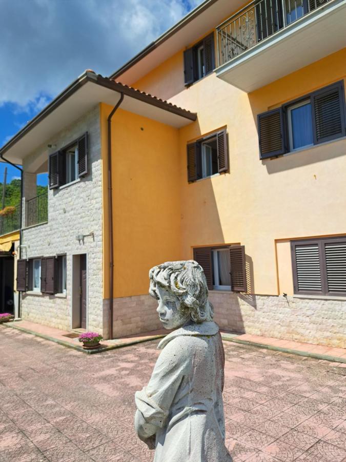La Casa Di Mezzo-Affitti Brevi-Zona Ospedali Busso Exterior foto